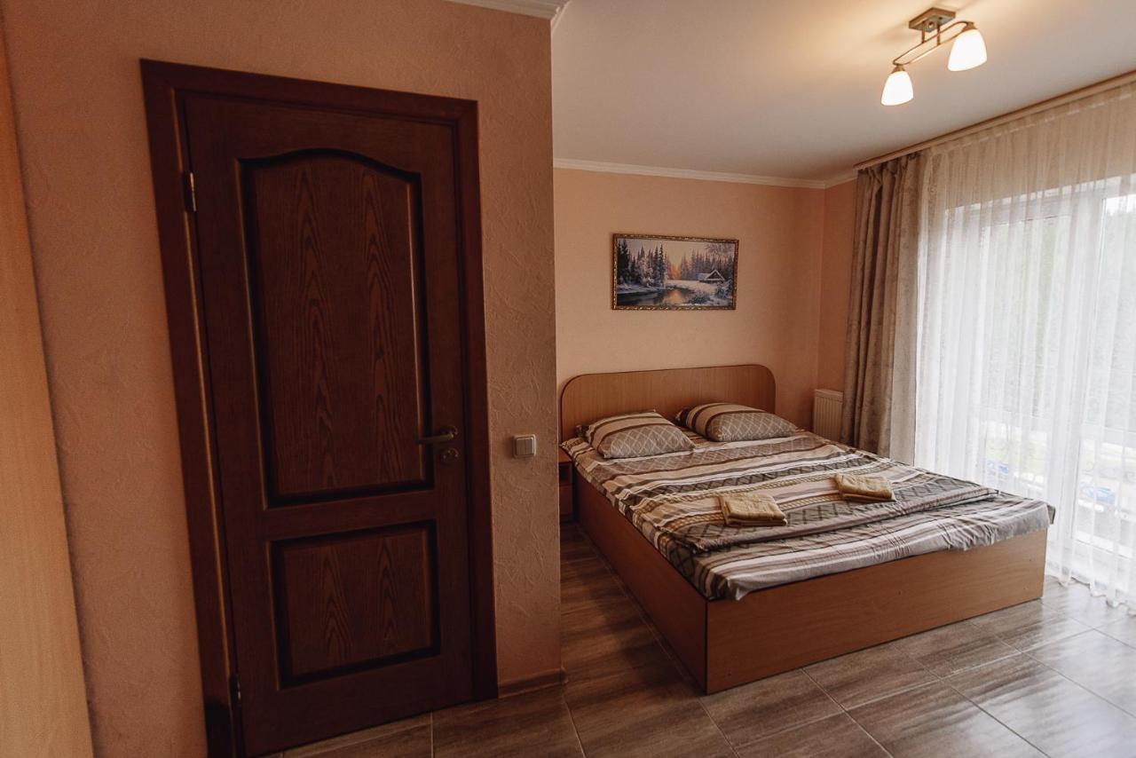 Toga Hotel Yablunytsya Exterior foto