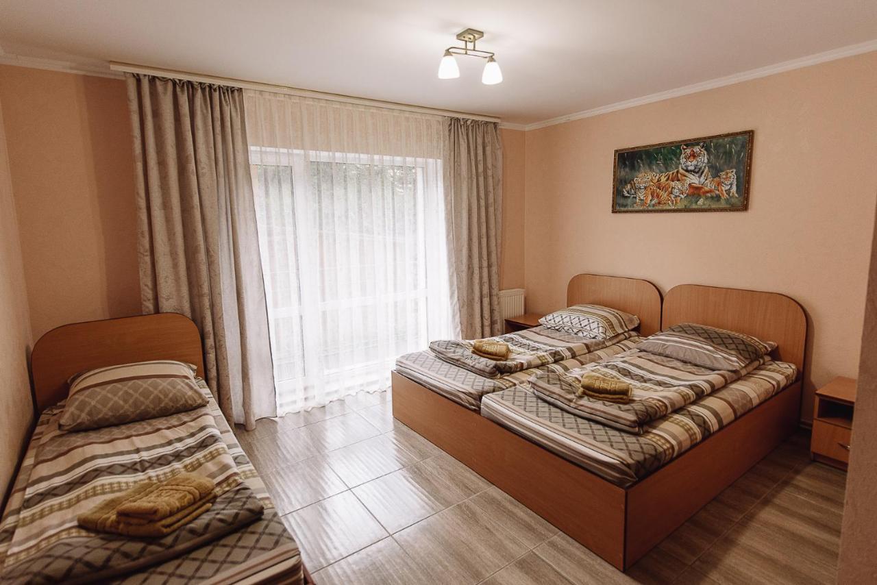 Toga Hotel Yablunytsya Exterior foto