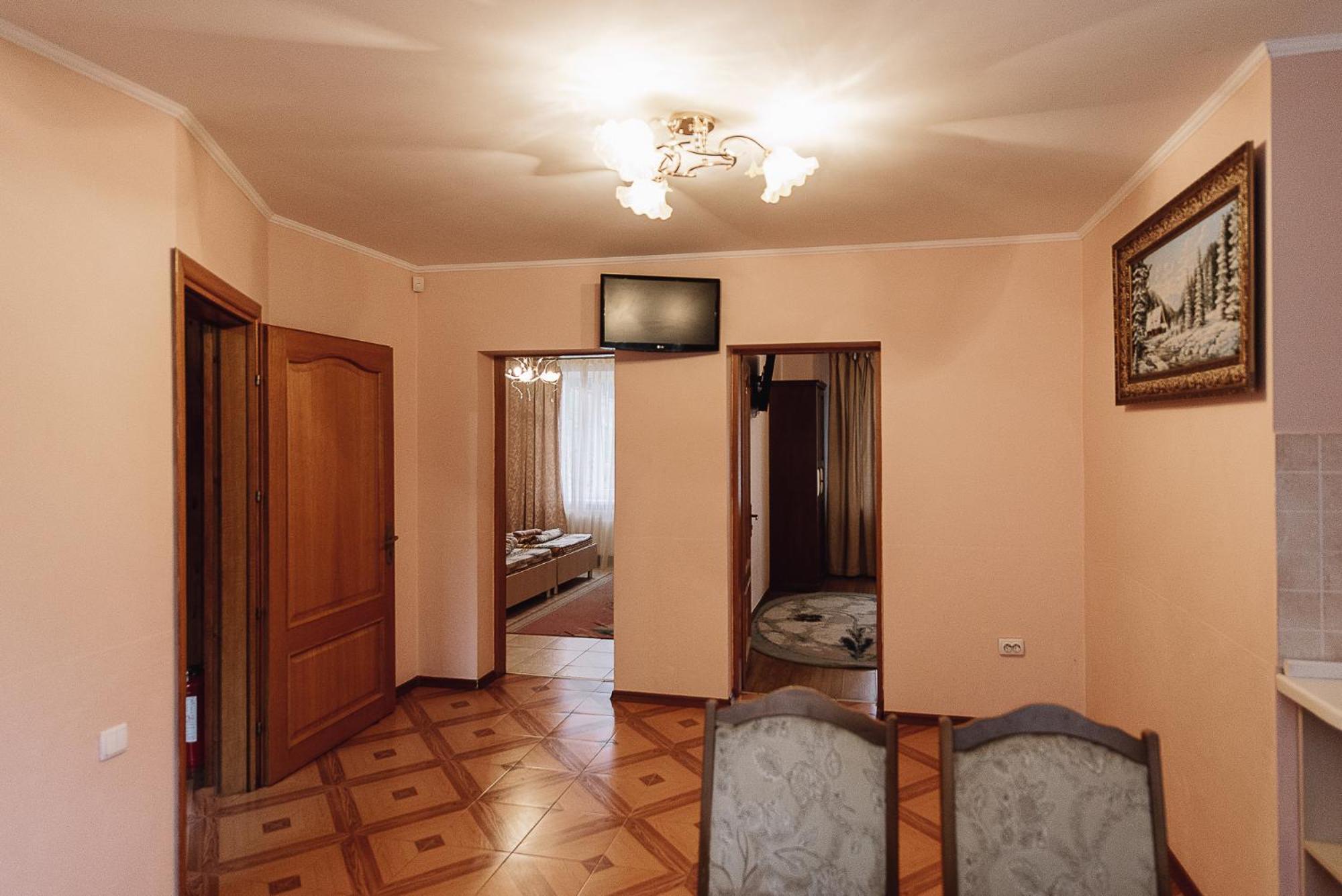 Toga Hotel Yablunytsya Exterior foto